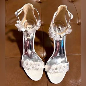 Beautiful Bridal Shoes size 8